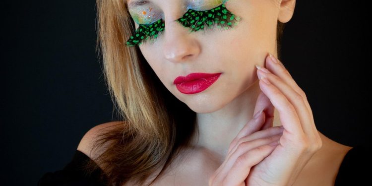 explorez les enjeux juridiques et les conséquences de la fausse déclaration. découvrez comment cette pratique illégale peut affecter votre situation personnelle et professionnelle, ainsi que les mesures à prendre pour éviter des complications.