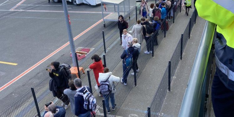 découvrez les tendances des prix des vols pour l'été 2025, avec une analyse des facteurs qui pourraient influencer la hausse des tarifs. préparez-vous à réserver votre voyage au meilleur prix !