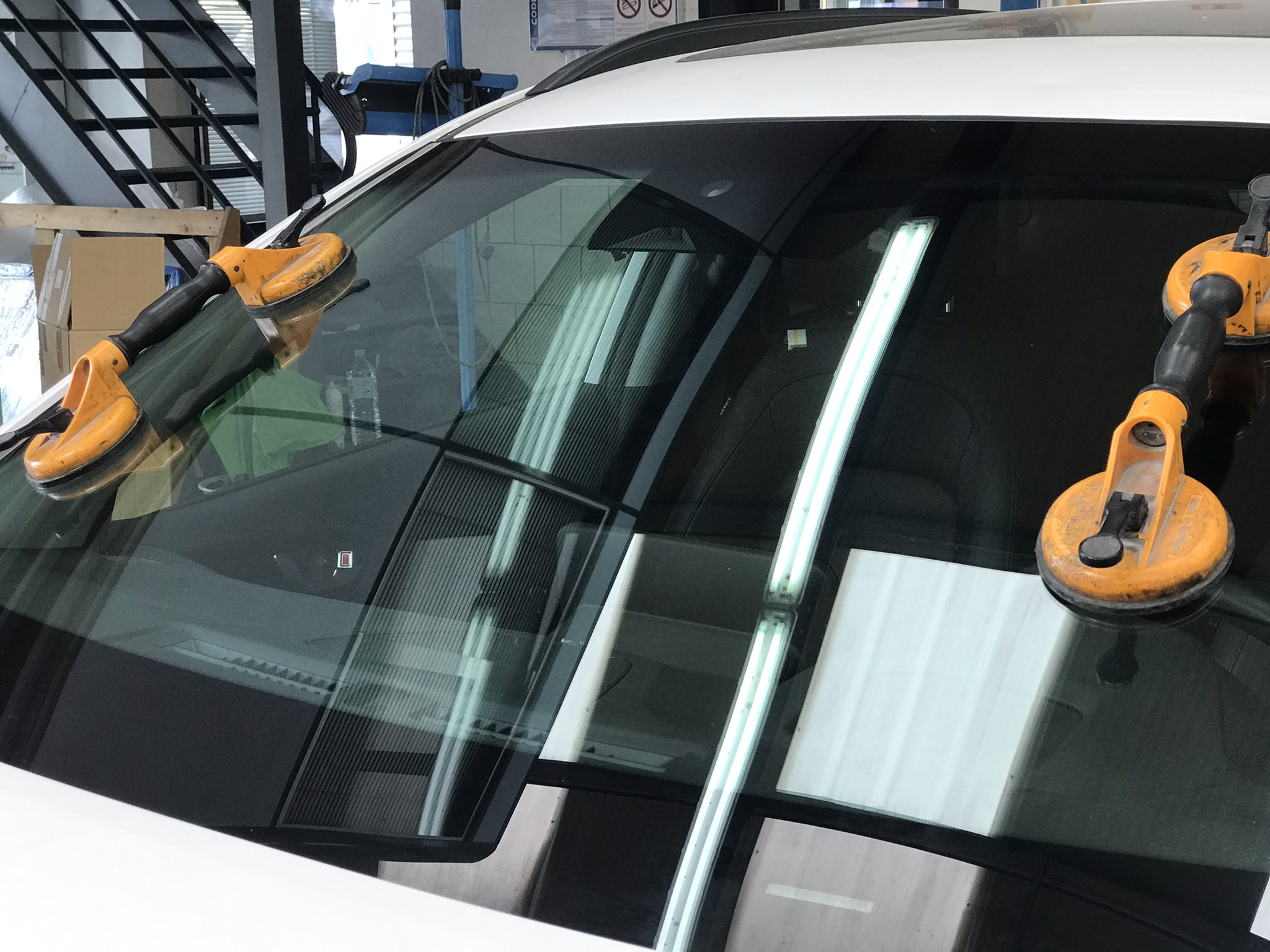 découvrez comment réparer votre pare-brise sans arnaques grâce à nos conseils et astuces pratiques. profitez de services fiables et transparents pour garantir votre sécurité sur la route.