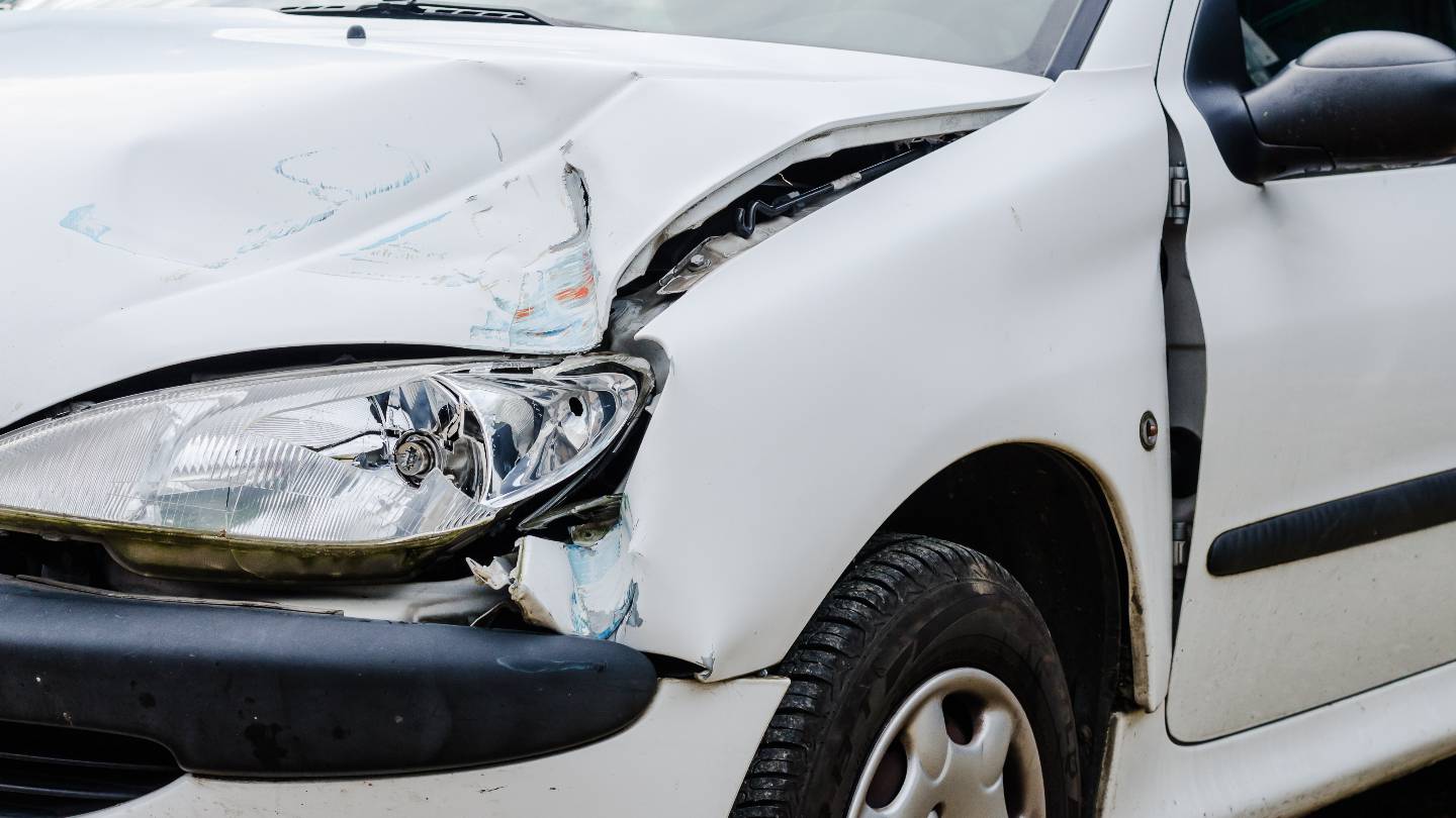 découvrez comment l'assurance auto encourage l'utilisation des pièces de réemploi, une solution économique et écologique pour entretenir votre véhicule tout en réduisant les coûts.