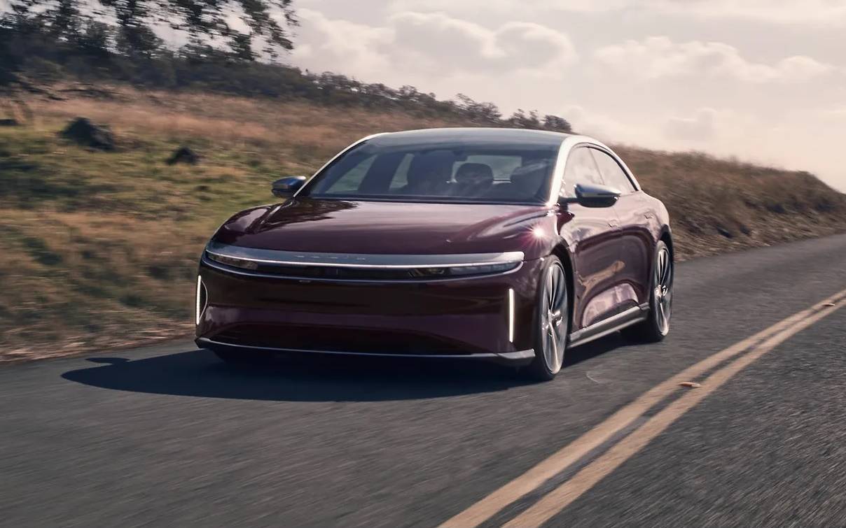 découvrez les meilleures offres d'assurance auto adaptées aux véhicules électriques en 2025 pour une protection optimale et des économies garanties.