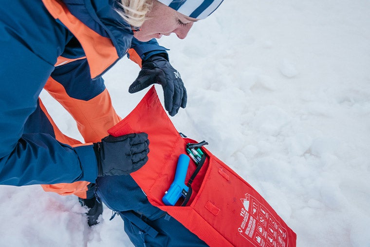 découvrez les assurances ski essentielles souvent oubliées pour profiter pleinement de vos vacances en toute sécurité. protégez-vous contre les imprévus sur les pistes.