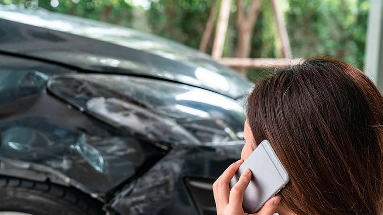 découvrez les raisons de l'augmentation des primes d'assurance pour les voitures électriques et comment choisir la meilleure couverture au meilleur prix.