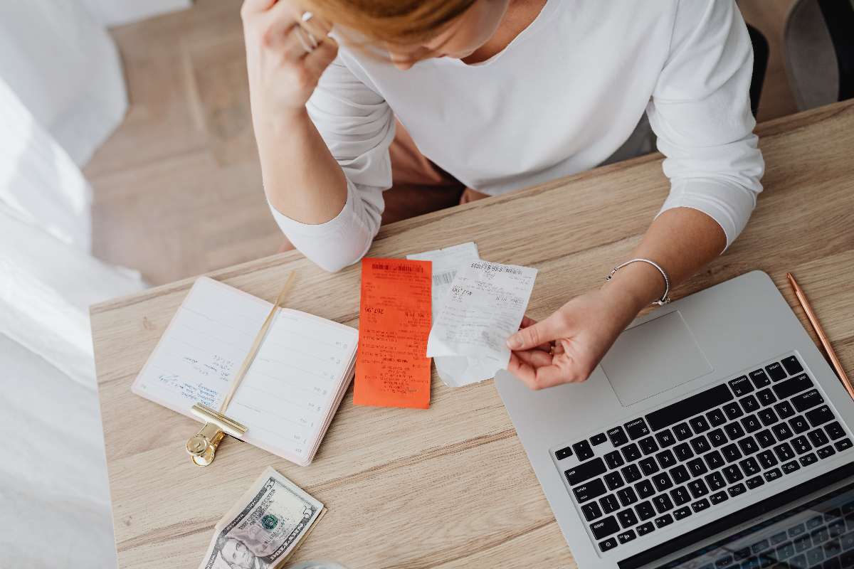 découvrez les tendances récentes chez les canadiens concernant leur fidélité et leurs préoccupations croissantes sur les tarifs, avec une analyse approfondie des impacts économiques et sociaux.