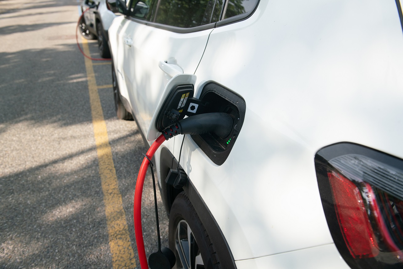 découvrez le coût de l'assurance auto électrique en 2025 et comparez les meilleures offres pour protéger votre véhicule électrique au meilleur prix.