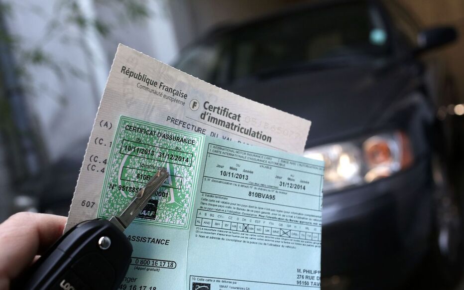 découvrez les raisons de la hausse des primes d'assurance auto et comment économiser sur votre contrat grâce à nos conseils pratiques.