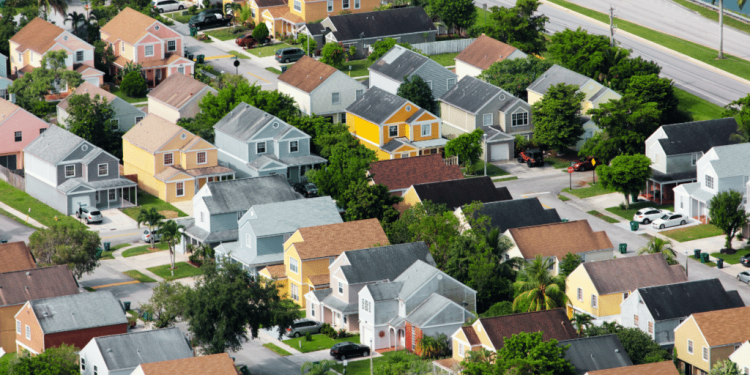 découvrez comment l'intelligence artificielle révolutionne l'évaluation des assurances auto aux usa, améliorant la précision des tarifs et l'expérience client.