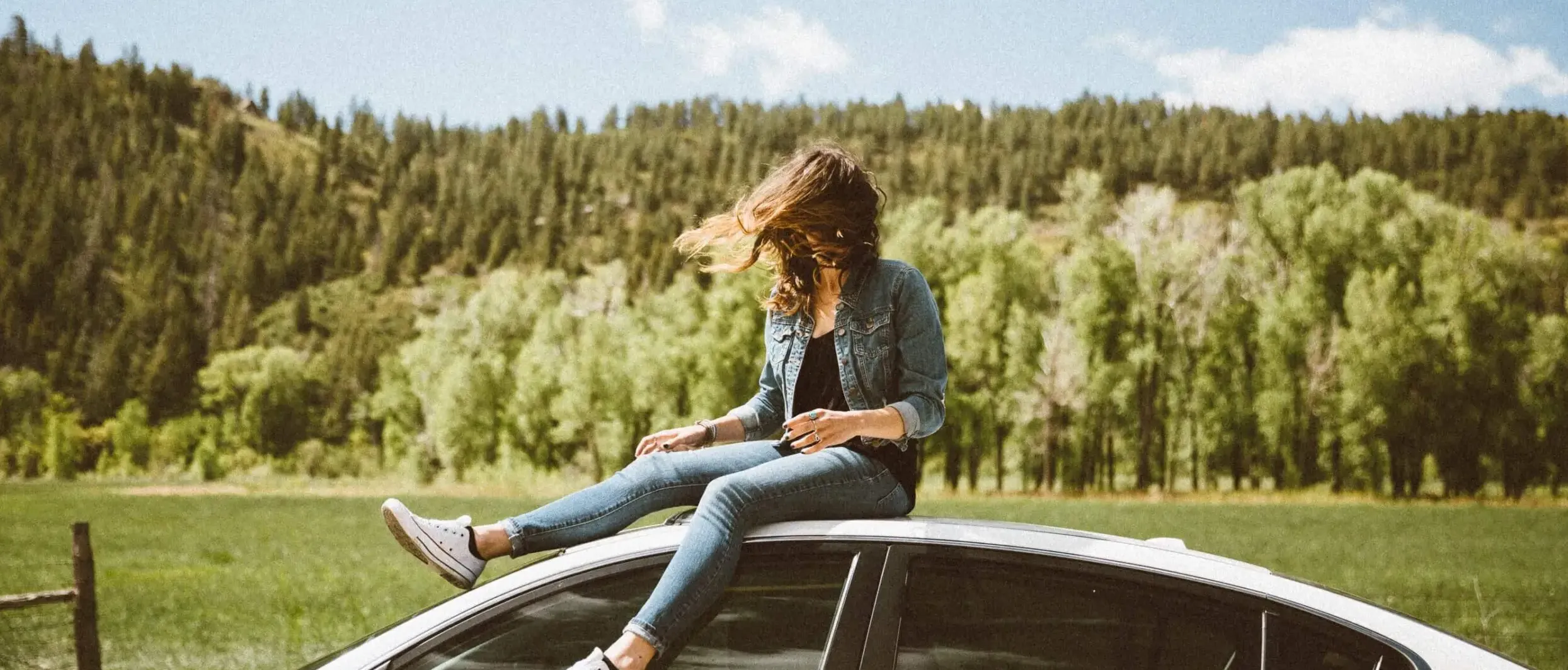 leocare et cmam lancent une nouvelle assurance auto innovante, offrant une couverture complète et des services adaptés aux besoins des conducteurs modernes.