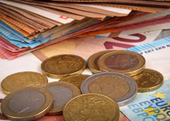 découvrez toutes les nouveautés de janvier 2026 : augmentation du smic, nouvelles règles pour le contrôle technique et bien plus encore.