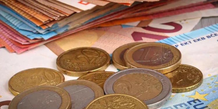 découvrez toutes les nouveautés de janvier 2026 : augmentation du smic, nouvelles règles pour le contrôle technique et bien plus encore.