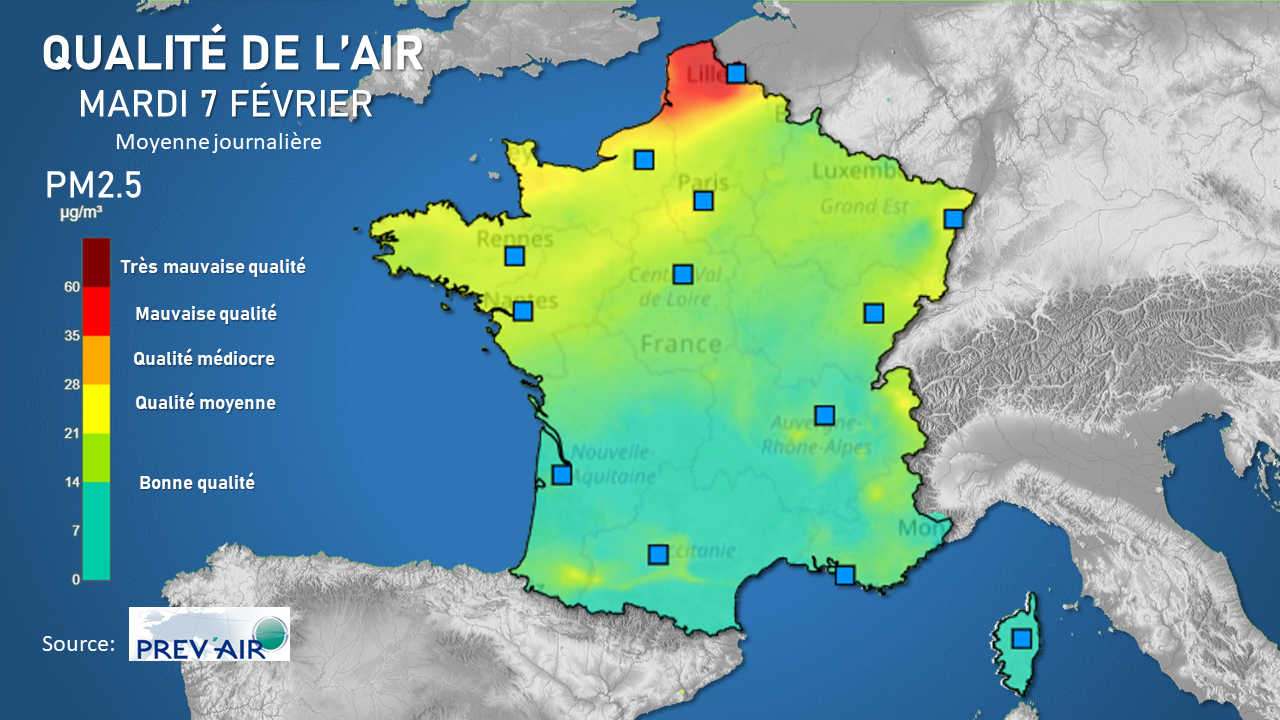 découvrez comment la qualité de l'air s'améliore autour du périphérique parisien malgré la persistance des embouteillages.