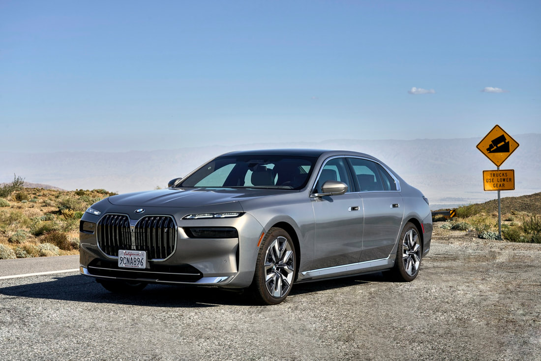 découvrez les modèles de voitures les plus chers et les plus abordables à assurer, pour bien choisir votre véhicule en fonction de votre budget et de vos besoins.