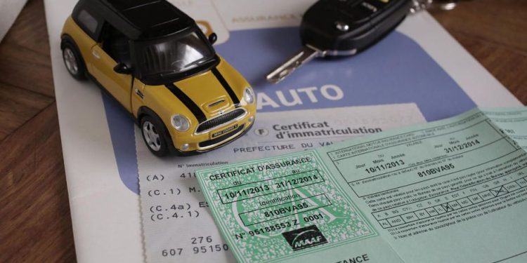 découvrez nos conseils essentiels pour bien choisir votre assurance auto et protéger efficacement votre véhicule tout en réalisant des économies.