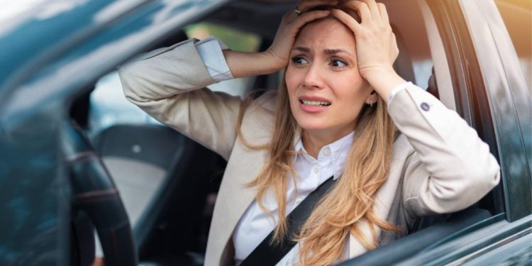 découvrez comment réduire votre facture d'assurance auto grâce à nos conseils pratiques et astuces pour économiser tout en restant bien couvert.