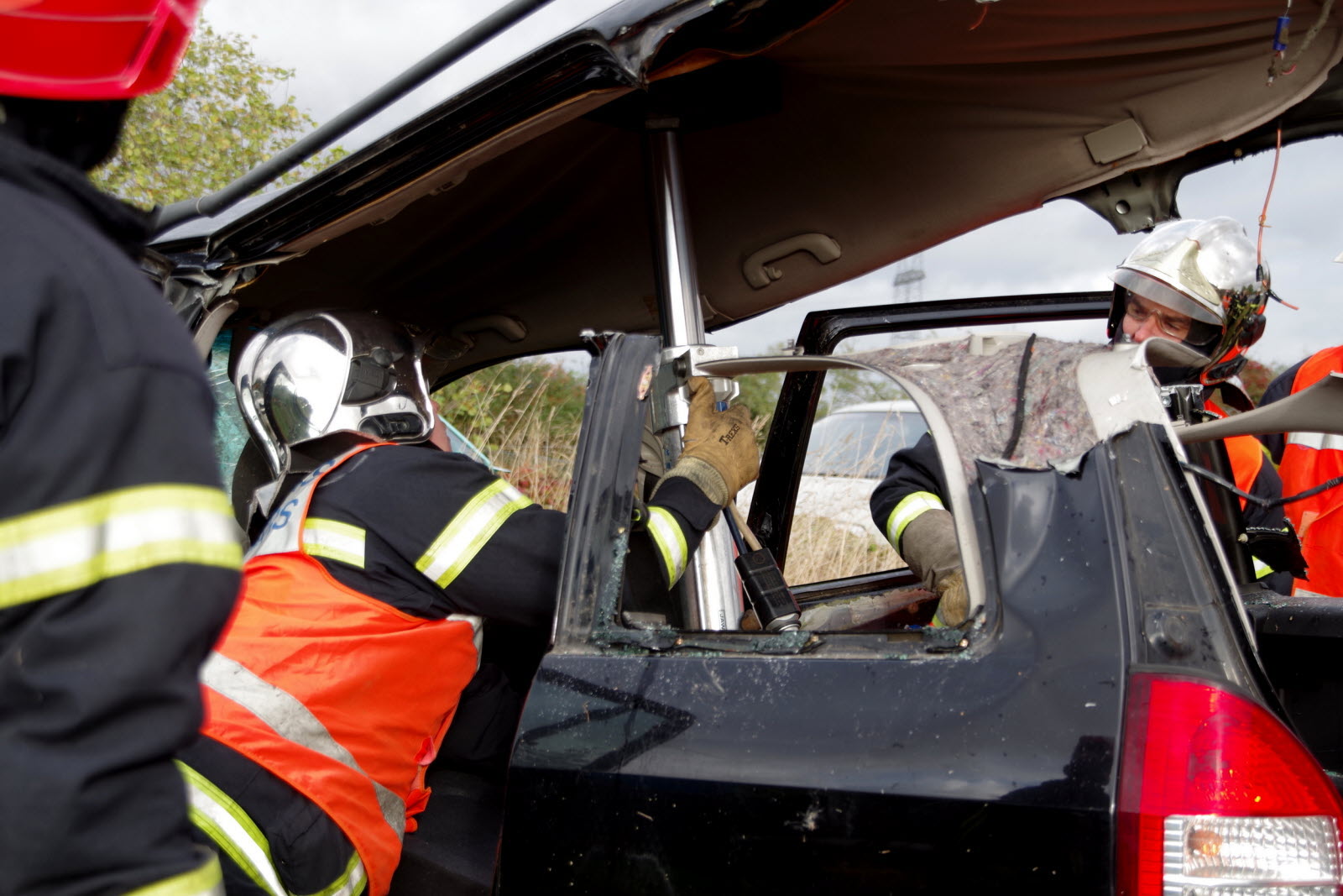 découvrez pourquoi un faux accident de voiture ne donne droit à aucune indemnité et comment éviter les fraudes.