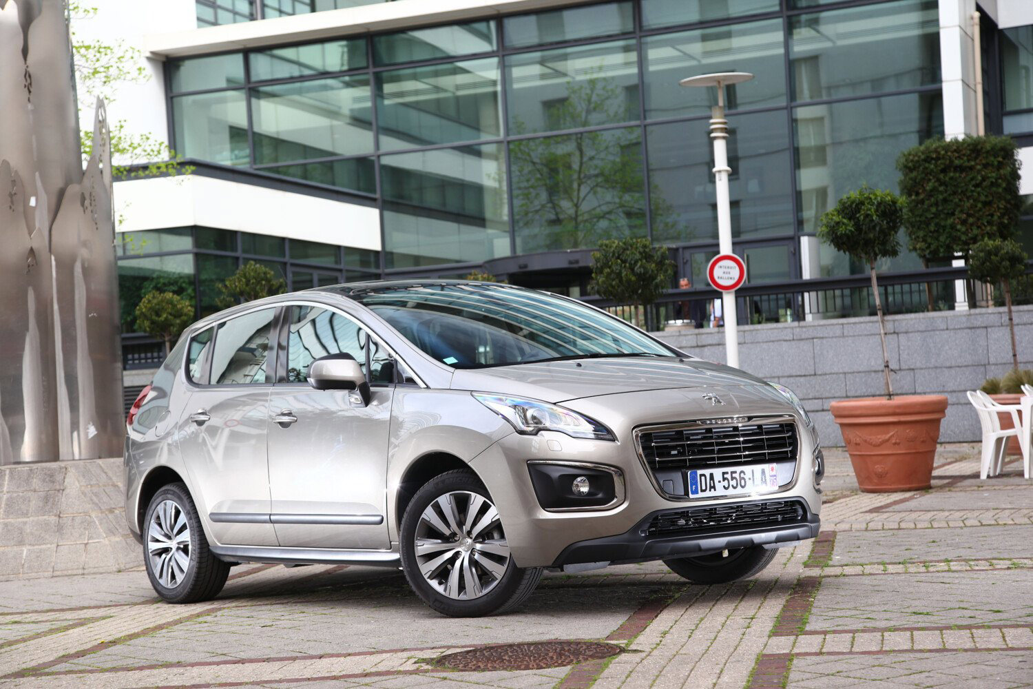 découvrez les modèles d'occasion les plus accidentés en france et obtenez des conseils pour éviter ces véhicules lors de votre achat.