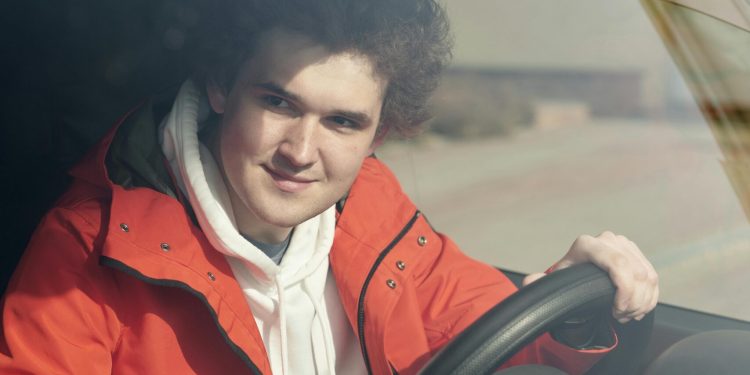 découvrez notre guide complet sur l'assurance auto malussée pour mieux comprendre vos options, réduire votre malus et choisir la couverture adaptée à votre situation.