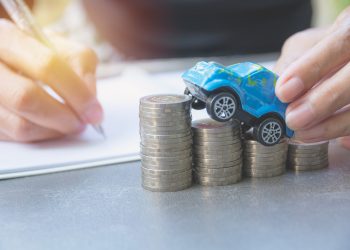 découvrez des astuces efficaces pour réduire le coût de votre assurance auto et économisez sur votre contrat tout en bénéficiant d'une couverture adaptée.